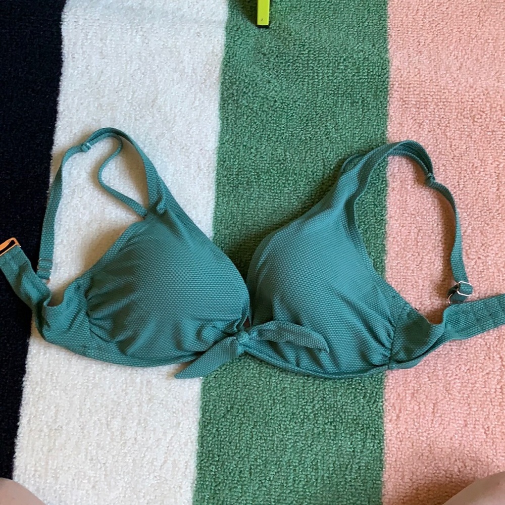 Shade and Shore bikini top